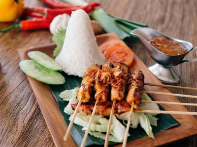 Merayakan Kemerdekaan di Flavours Restaurant Kuta: Diskon 17% untuk Masakan Indonesia